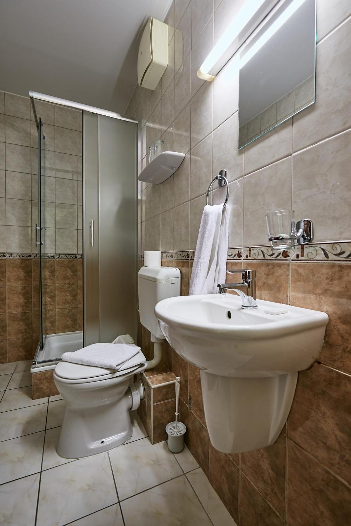 Pihenokereszt Panzio Bed & Breakfast Sopron Eksteriør bilde